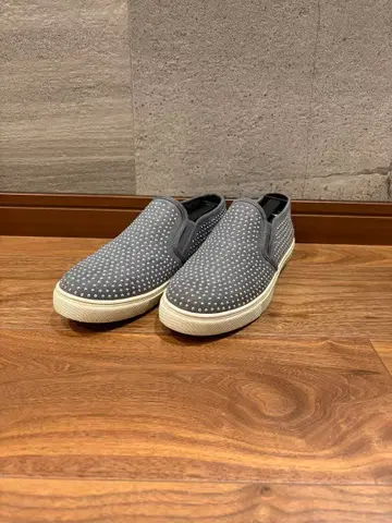 STEVE MADDEN 슬립온 24.5cm 새상품급