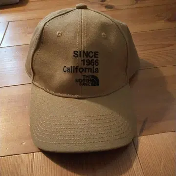 THE NORTH FACE 베이지 야구 모자
