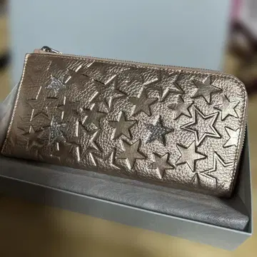 SALON DE ALFURD 별 패턴 엠보싱 장지갑