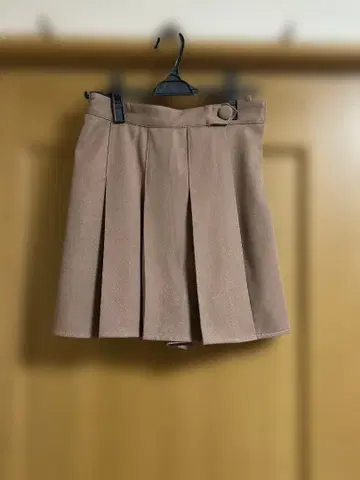 F i.n.t 핀트 플리츠 랩 치마바지 핑크 베이지