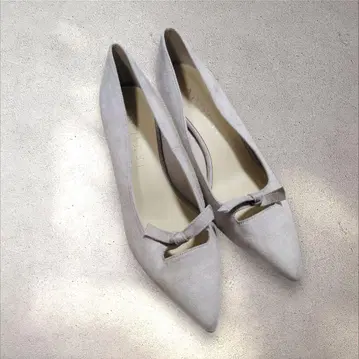 미사용급 새상품급 LE TALON 루탈론 리본 펌프스 스웨이드 그레이