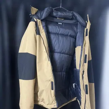 새상품급 OUTDOOR 다운 자켓 코트 후드