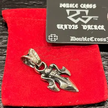 TRAVIS WALKER MINI TRIDENT PENDANT