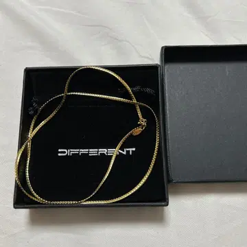 [ 새상품급 ] DIFFERENT NECKLACE GOLD