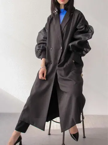 Limue 시스루 소매 오간자 슬리브 BIG 코트 블랙