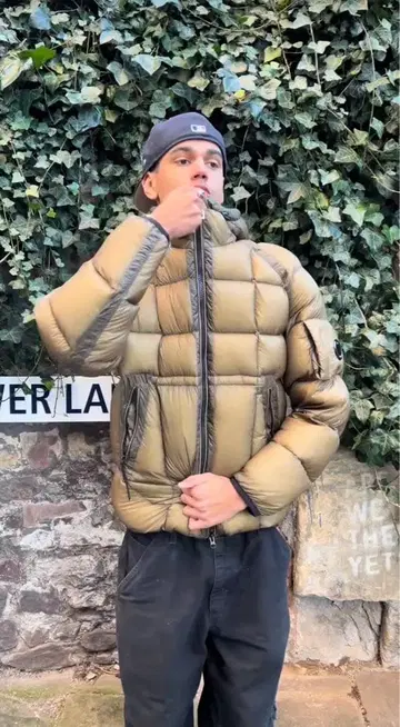 CP컴퍼니 DD-SHELL 다운 자켓