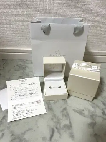 천사의 알 고양이가 옮기는 행복 하트 다이아몬드 귀걸이