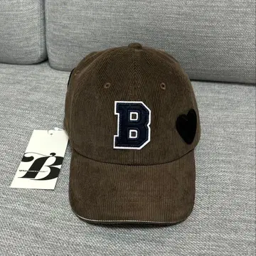 [미사용 새상품] Bibiy. B. CLUB CAP 캡 브라운 택 포함
