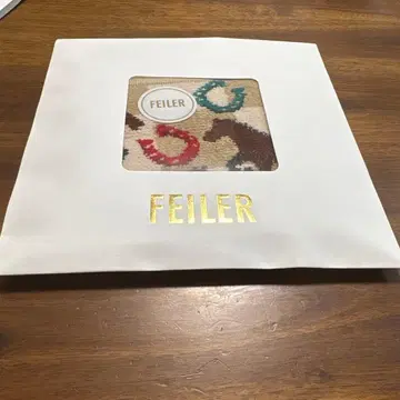 [새상품] 페이 프린트 호스 손수건