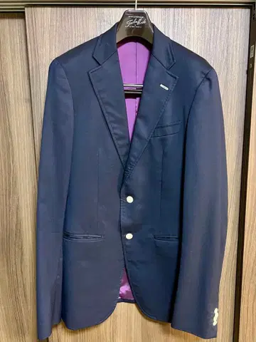 INHALE EXHALE 테일러드 자켓 네이비