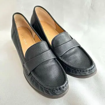 컨디션 최상 BARCLAY 버클레이 힐업 로퍼 블랙 가죽