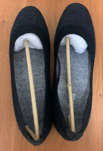 Allbirds 블랙 플랫슈즈