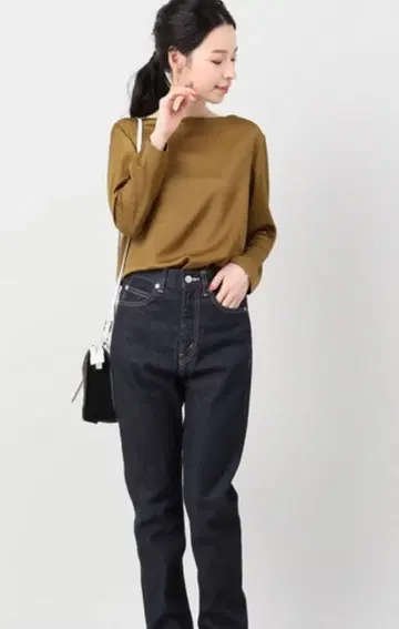 IENA 이에나 일본제 미사용 새상품 새틴 보트 블라우스 카멜 티셔츠