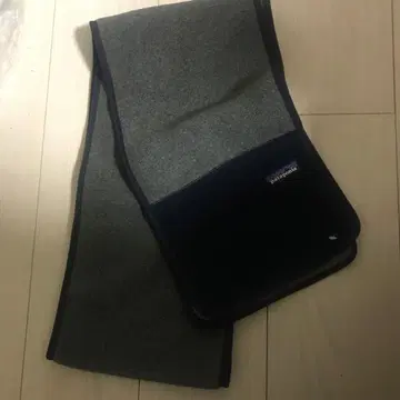 파타고니아 patagonia 플리스 그레이 네이비 머플러 미사용