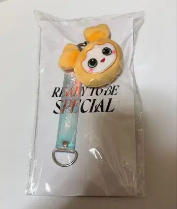 트와이스 지효 지브리 스마트폰 참 스트랩