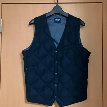 TAION SHIPS 별주 네이비 퀼팅 다운 베스트