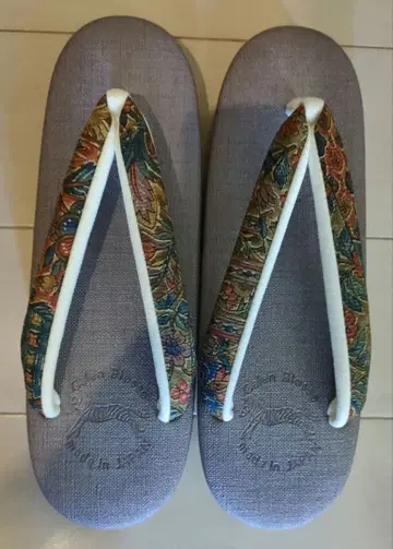 카렌 로쏘 카페 조리 료시야 긴세이 M 사이즈 미사용 새상품