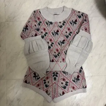 Lily Brown 꽃무늬 니트 스웨터 셋업