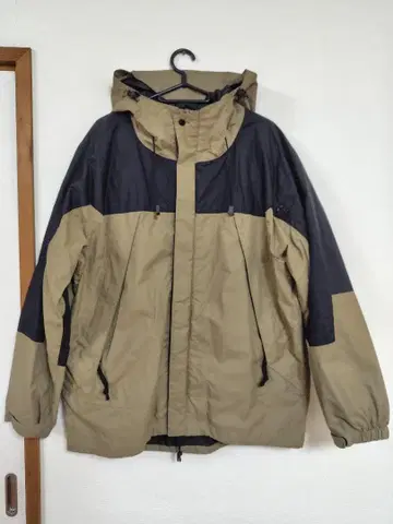 프릭스스토어 TAION 이너 다운 베스트 포함 마운틴 파카