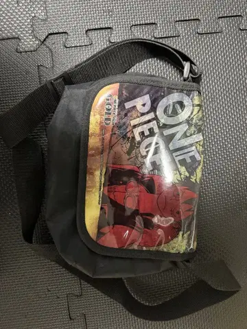 ONE PIECE 숄더백 블랙