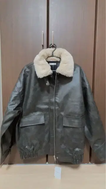 [미사용 새상품] 가죽 인조 모피 옷깃 자켓