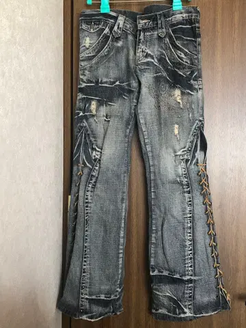 TORNADO MART 플레어 청바지 데미지 가공