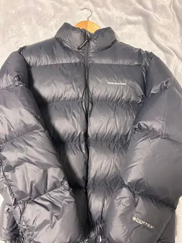 thisisneverthat 다운