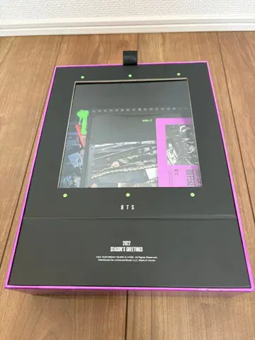 BTS 2022 SEASON'S GREETINGS