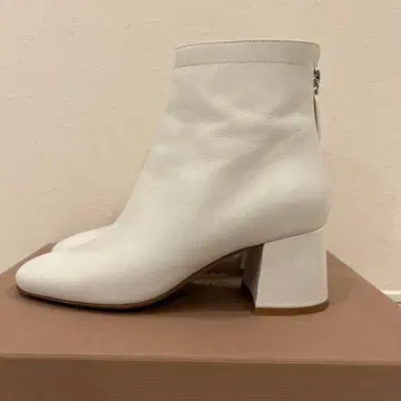 지안비토 로시 화이트 부츠