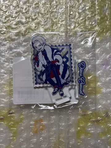 트위스테 아크릴 스탠드 크루웰