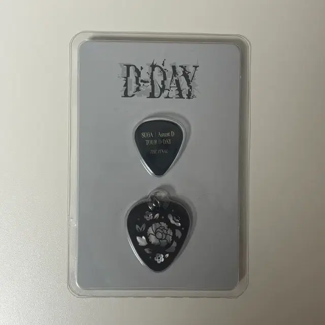 디데이 기타피크 디데이앙콘 슈가 어거스트디