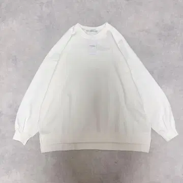 택 포함 새상품 프레임워크 래글런 판초 맨투맨 화이트