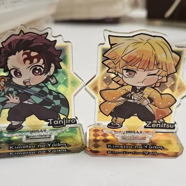 귀멸의칼날 탄지로/젠이츠 아크릴 스탠드 일괄 4000원 판매 (오뚜기덤)