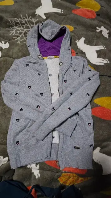 그레이 후드 부착 후드티 미키하우스 더블B 프티 베어