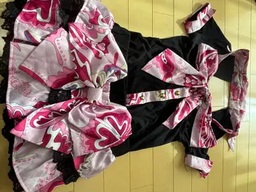 MARS 리본 포함 스커트 셋업 블랙과 핑크