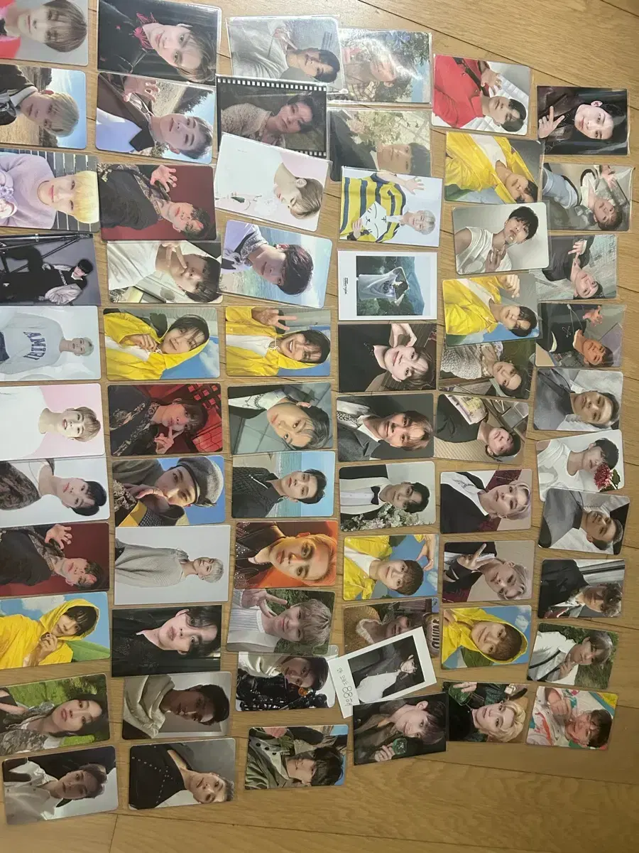 Seventeen photocard bulk wts Quick sale