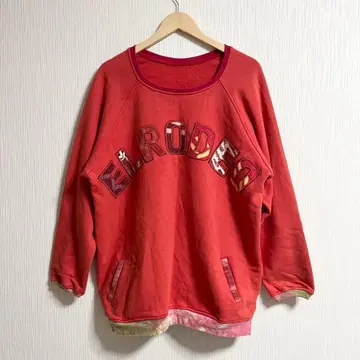 EL RODEO 자수 타이다이 로고 빨간색 맨투맨