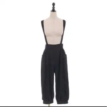 [ 미사용 새상품 택 포함 ] 서스펜더 프릴 팬츠