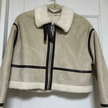 무스탕풍 숏 자켓