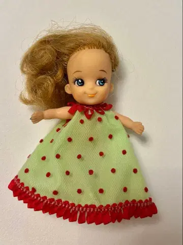 치비코 메이트 인형, 드레스 x 2, 신발 한 짝