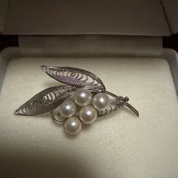 실버 펄 진주 브로치 케이스 포함