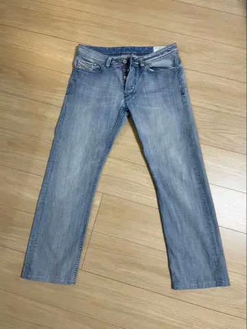 라이트 블루 데님 팬츠 버튼 플라이