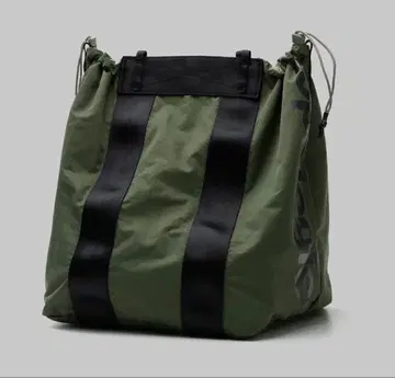 Summit Tote Medium Topologie