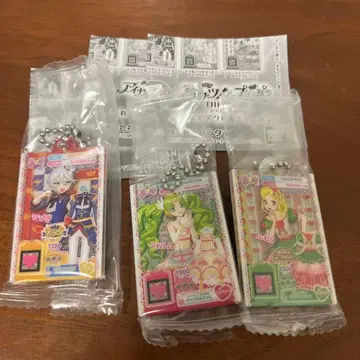 [ 프리파라 ] 가챠 누구든지 아크릴 참 히비키&파루루&후와리 3종