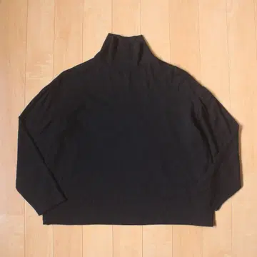 ABYTS 에이바이티에스 울 하이넥 티셔츠 size.2