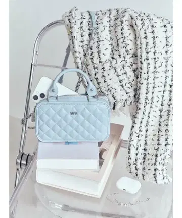 FURFUR 퀼팅 폰 홀더