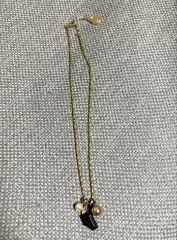 Q-pot 목걸이 초콜릿