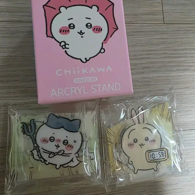 먼작귀 아크릴 스탠드 (우사기, 하치와레)