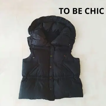 투 비 시크(TO BE CHIC) 블랙 프릴 다운 베스트 빅 칼라