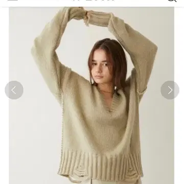 LA PEAU DE GEM 모헤어 데미지 니트 브이넥 라포도제무